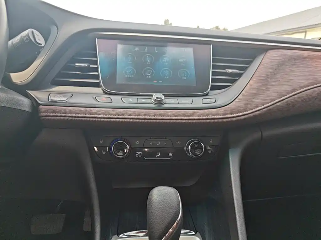 Buick GL6 2018 2018 18T 6-Seater Premium