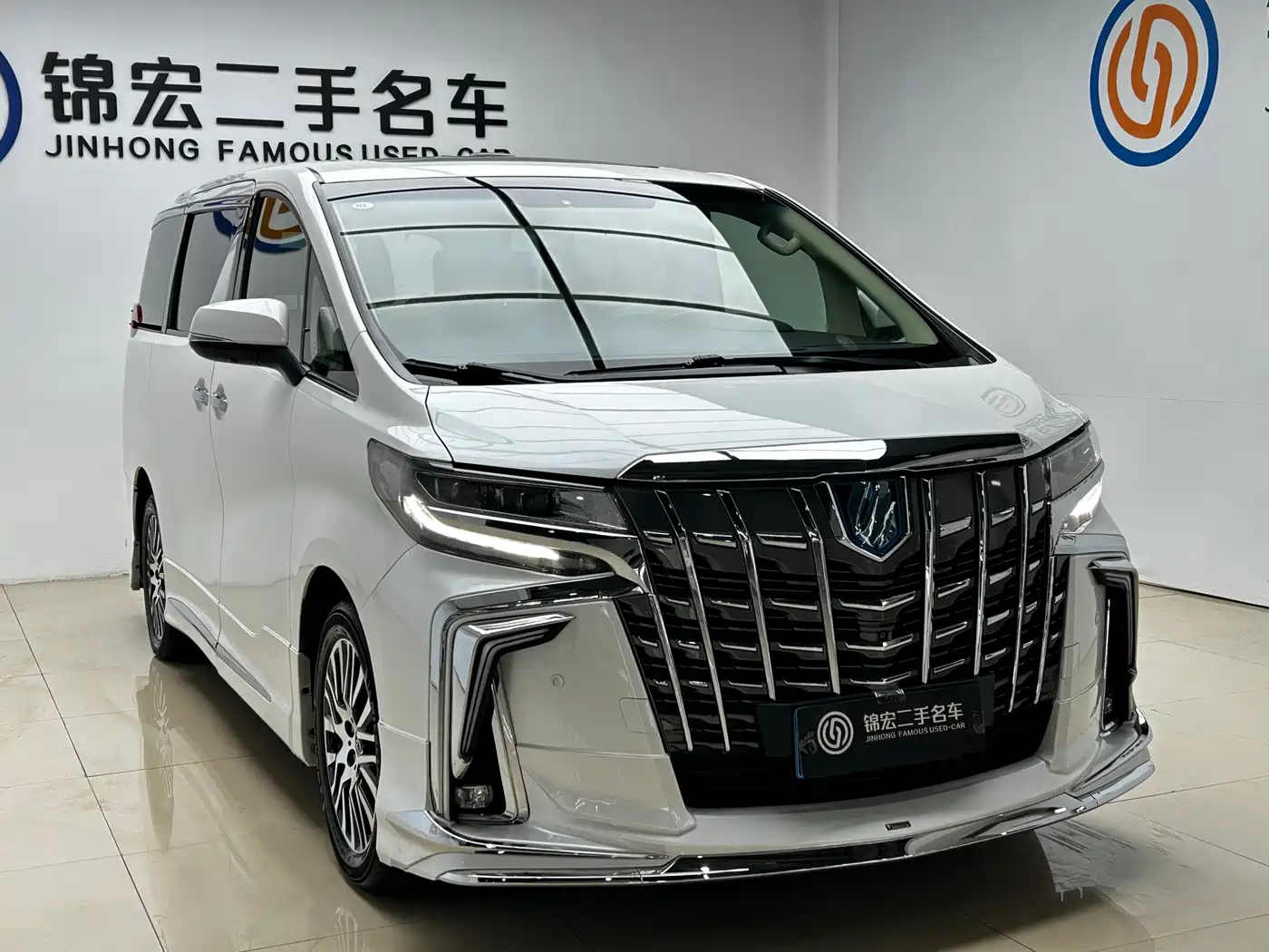 Toyota Alphard 2015 3.5L Premium Edition фото 3