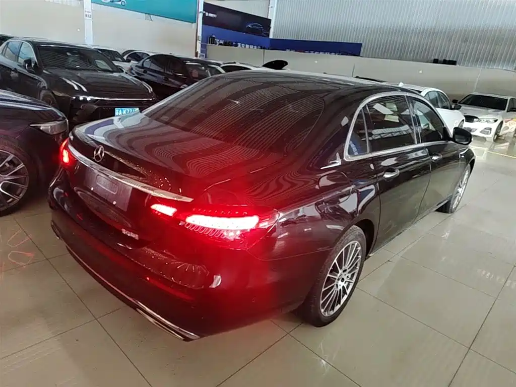 Mercedes-Benz E-Class 2023 E 260 L фото 7