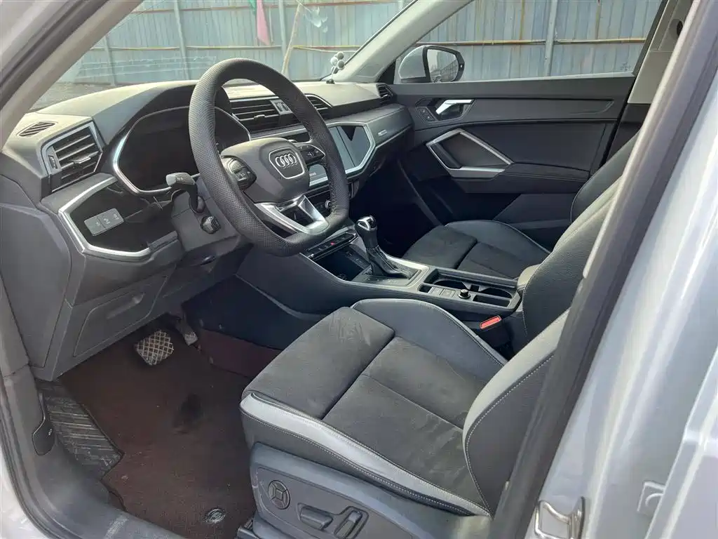 Audi Q3 2022 35 TFSI Fashion Dynamic фото 10