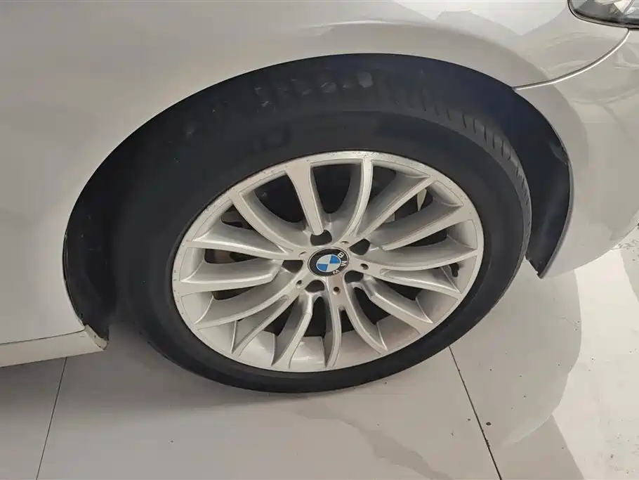 BMW 5 Series 2017 525Li Luxury Design Package фото 6