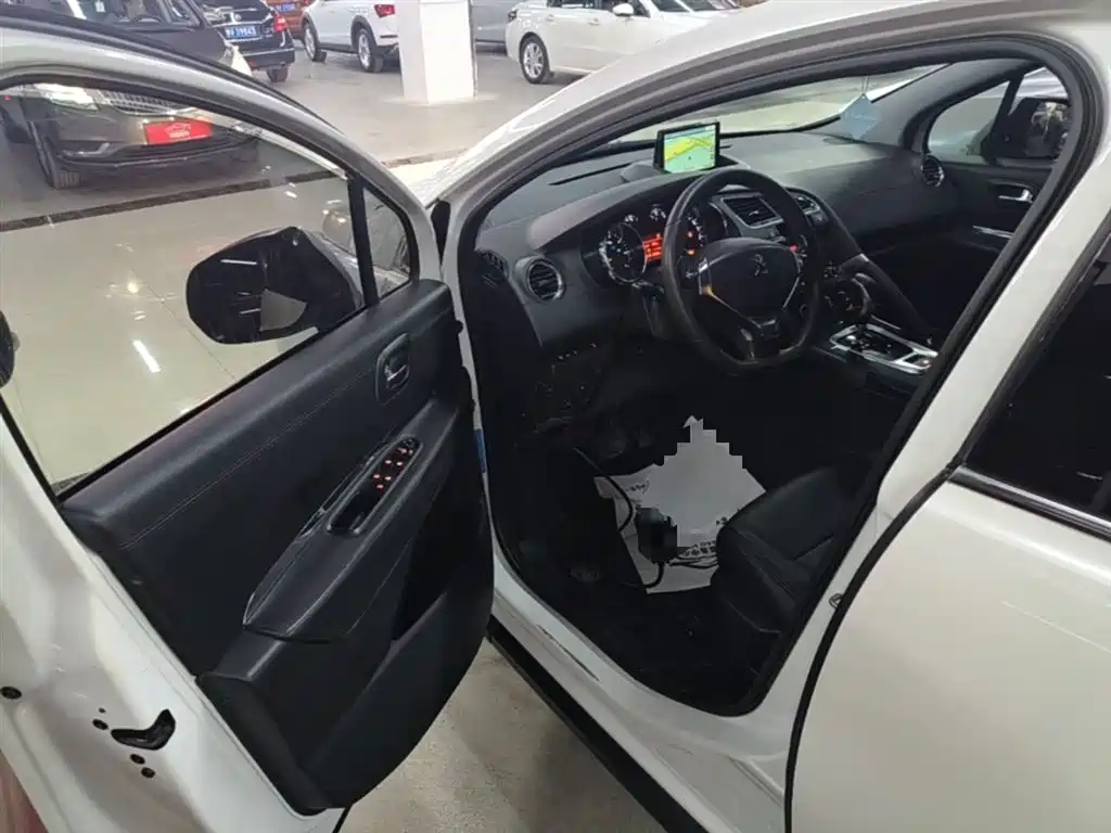 Peugeot 3008 2015 1.6THP Automatic Classic Edition фото 16