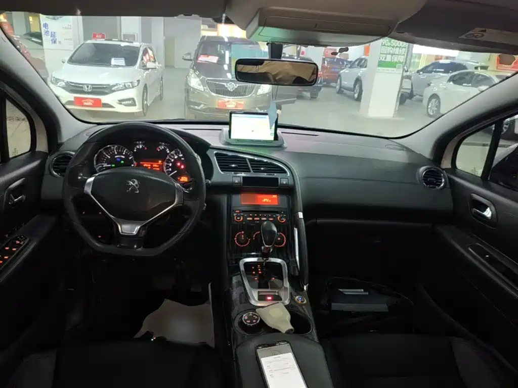 Peugeot 3008 2015 1.6THP Automatic Classic Edition фото 10