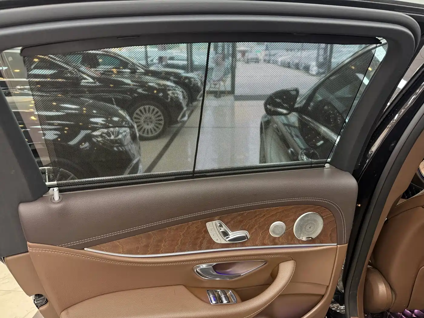 Mercedes-Benz E-Class 2022 E 300 L Luxury фото 11