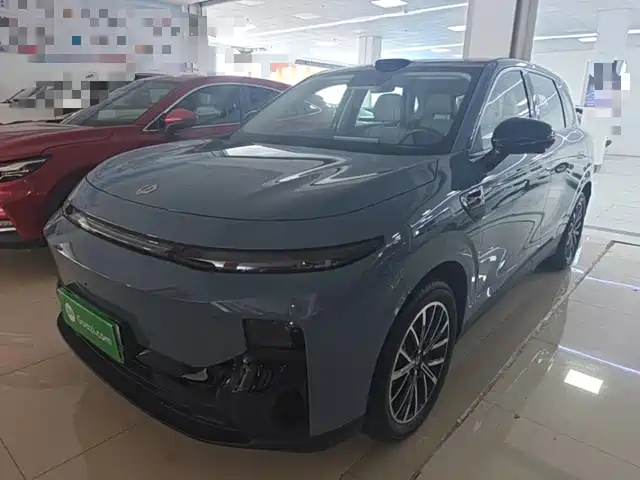 Leapmotor B10 2025