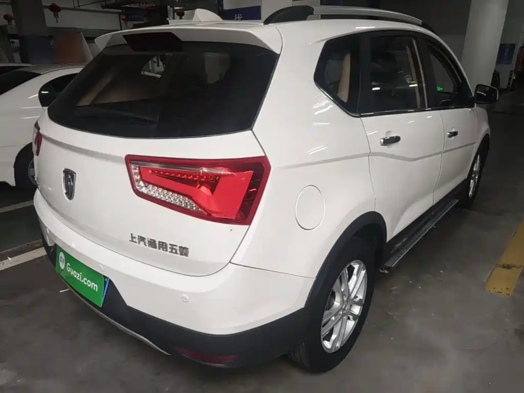 Фото 7 - Baojun 560