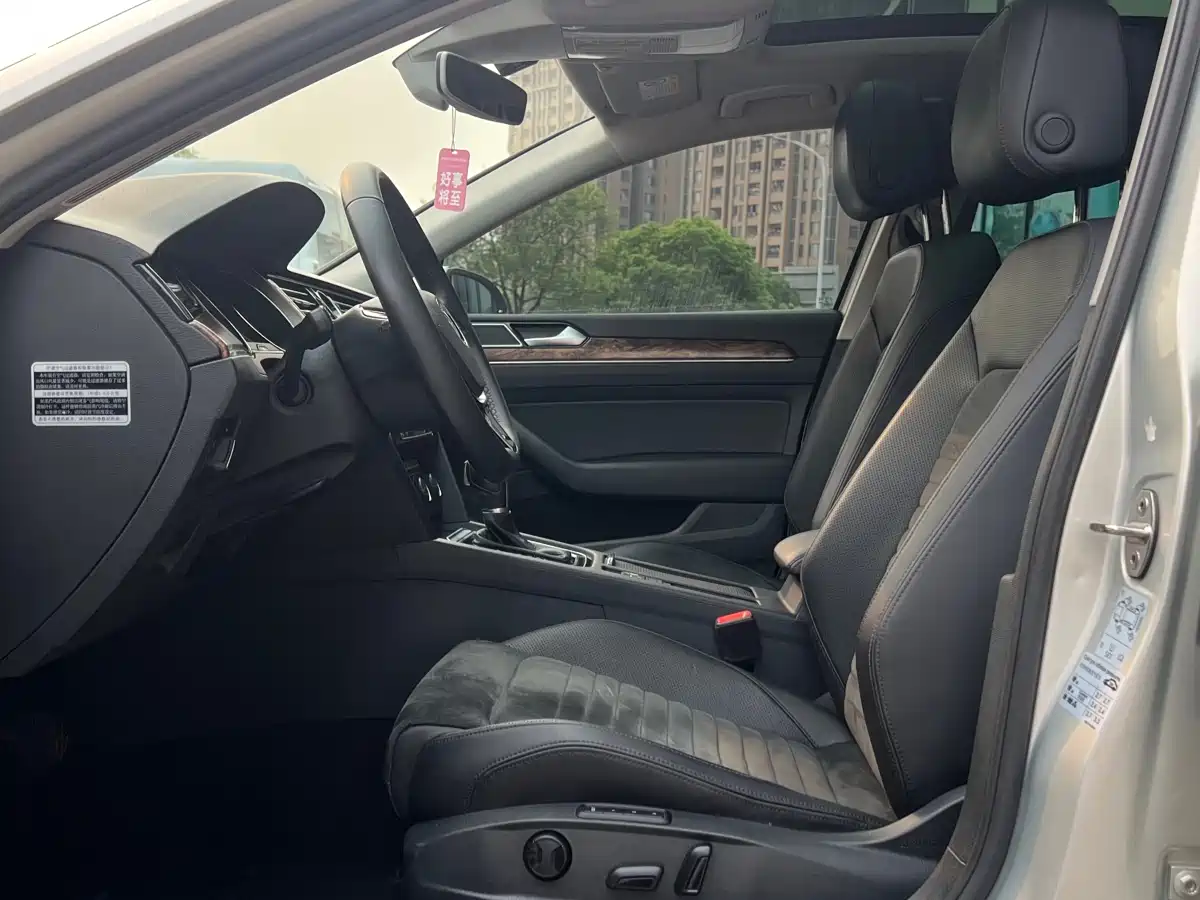 Volkswagen Magotan 2017 380TSI DSG Premium фото 6