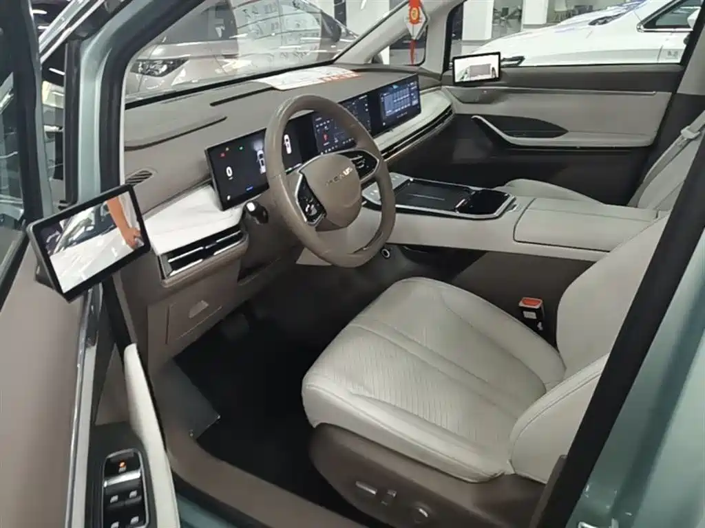 SAIC Maxus Dajia 7 2024 Model 605km Alpine Extended Range 6-Seater фото 16