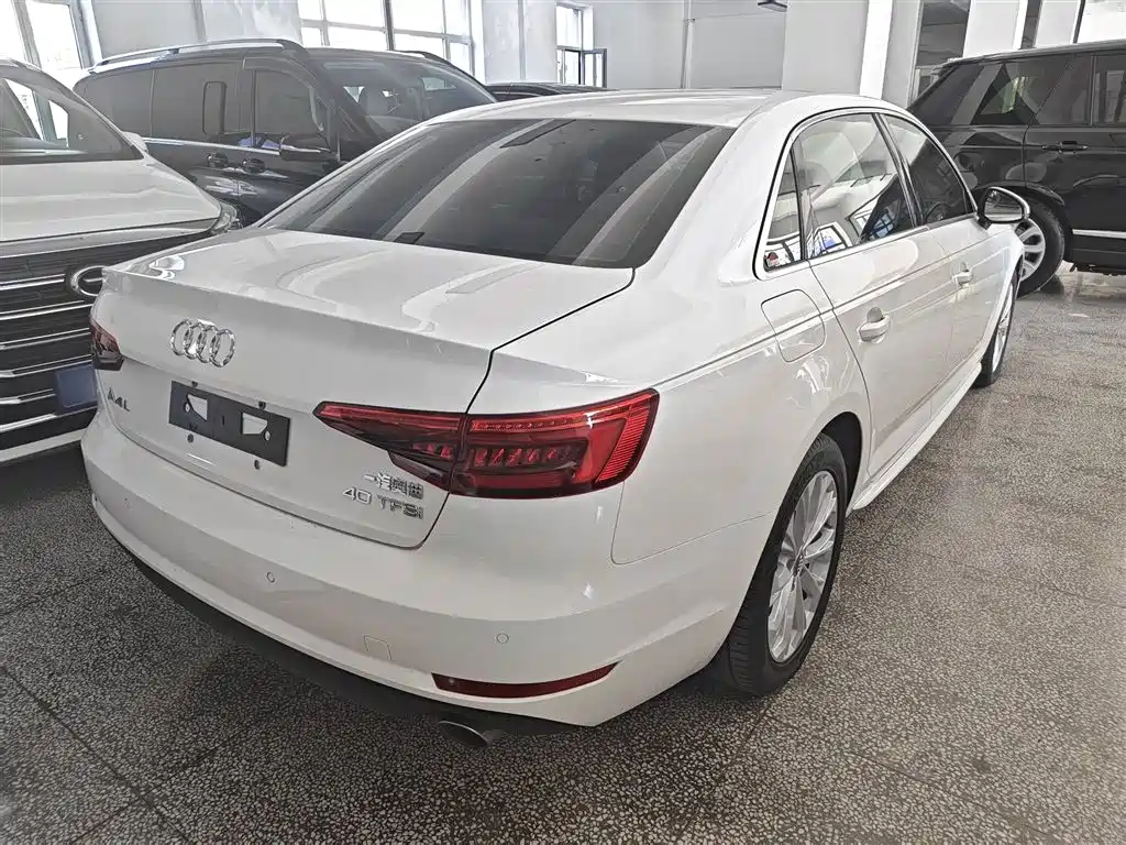 Audi A4L 2017 Plus 40 TFSI Progressive фото 12