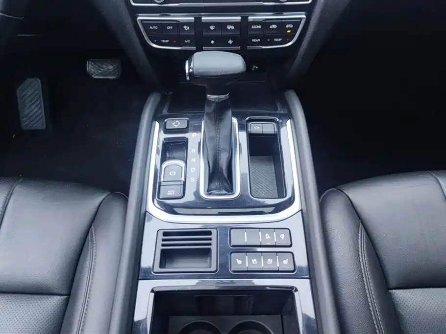 GAC Trumpchi Trumpchi GS8 2017 320T 2WD Luxury Smart Connect (7-seater) фото 16
