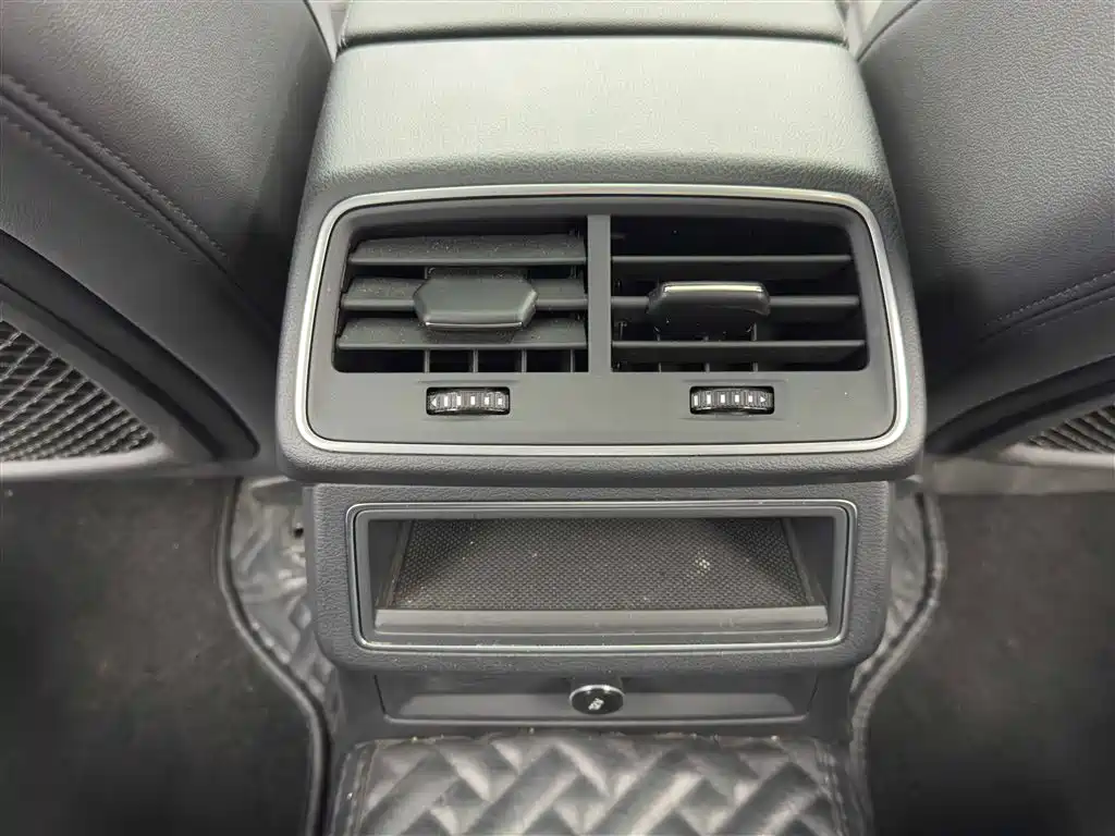 Audi A6 (Import) 2023 Model allroad quattro 55 TFSI Premium Off-road Version фото 11