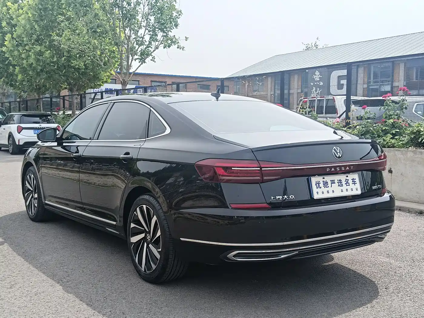 Volkswagen Passat 2024 380TSI Dragon Soaring Edition фото 7