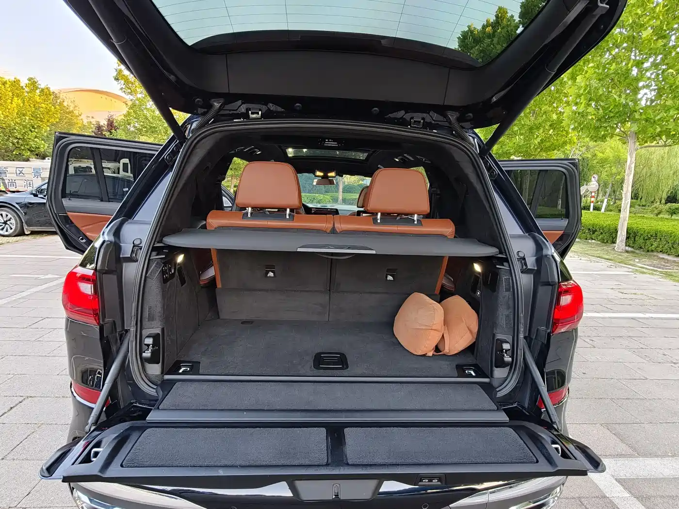 BMW X7 2020 xDrive40i Executive M Sport Package фото 27
