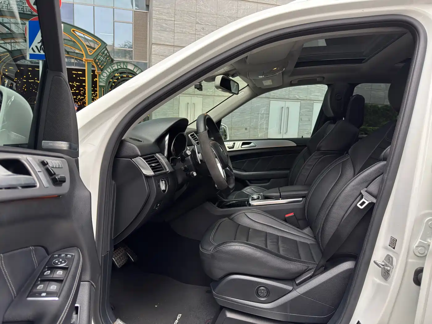 Mercedes-Benz M-Class AMG 2014 AMG ML 63 фото 16