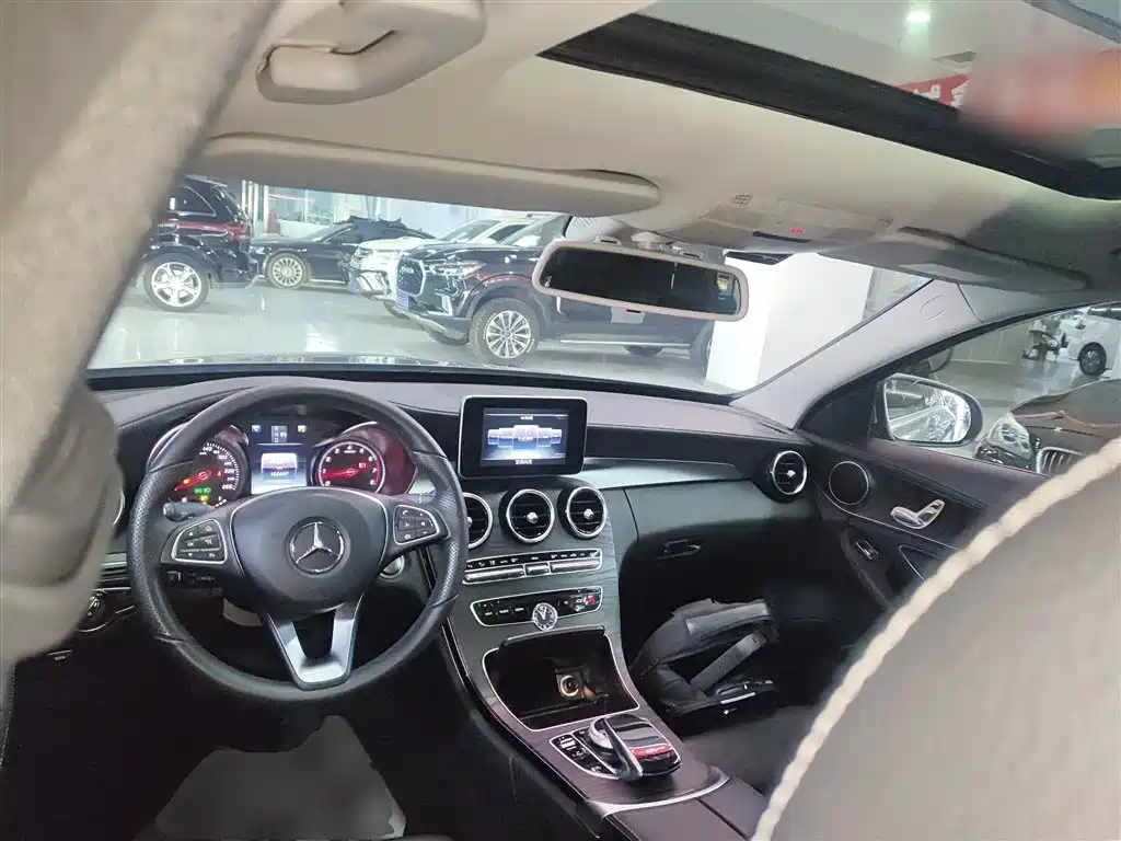 Mercedes-Benz C-Class 2016 C 180 L Sport фото 6