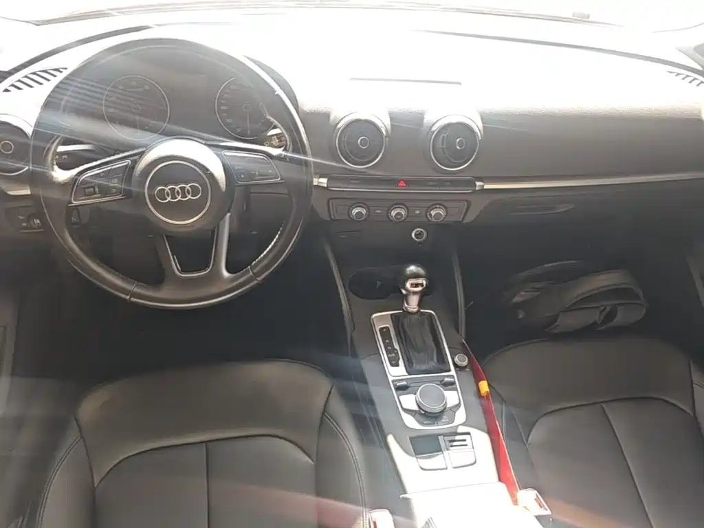 Фото 10 - Audi A3
