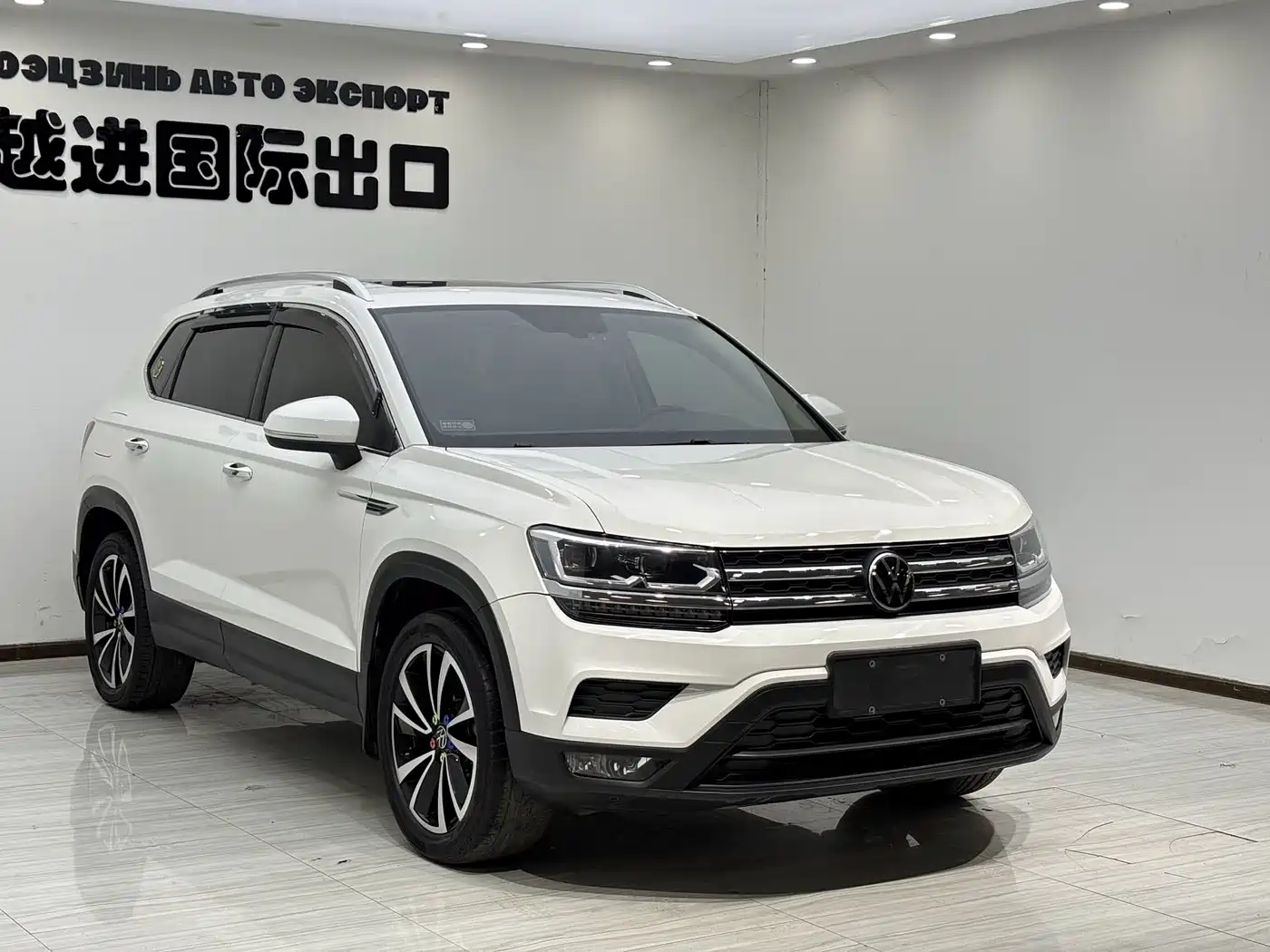 Volkswagen Tharu 2022 280TSI FWD Luxury Edition фото 3