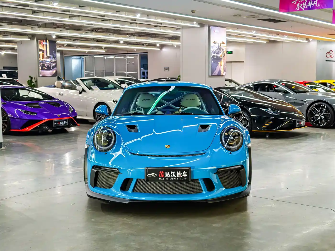 PORSCHE 911