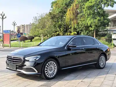 Mercedes-Benz E