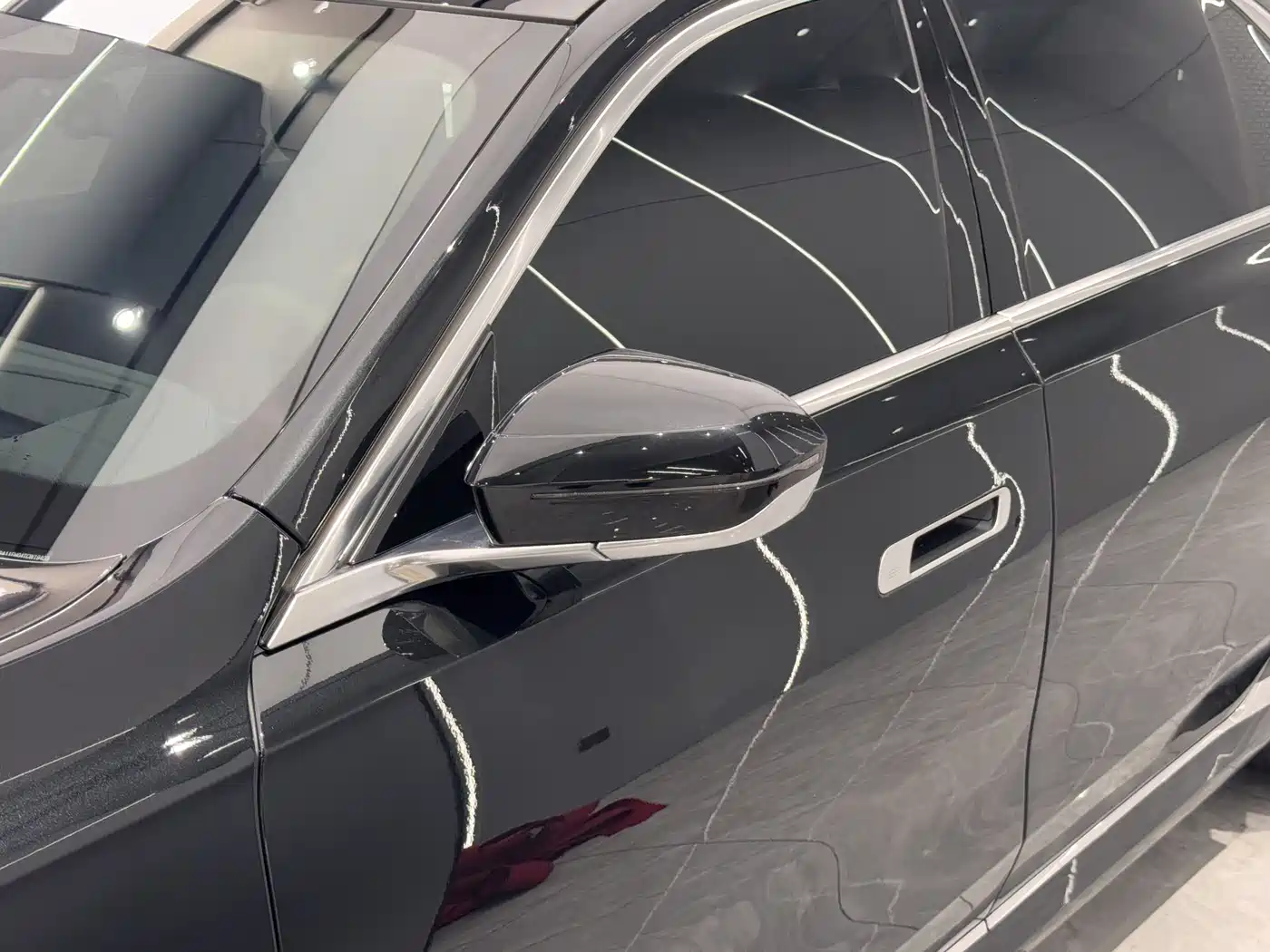 BMW 7 Series 2026 735Li Luxury Package фото 6