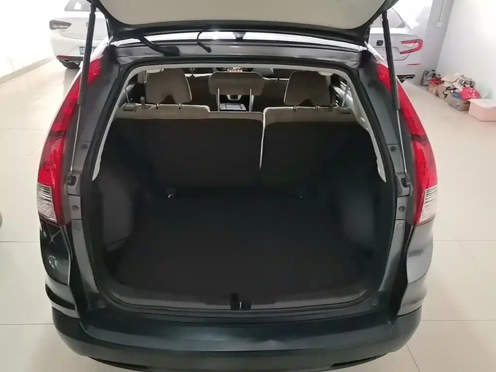 Фото 19 - Honda CR-V