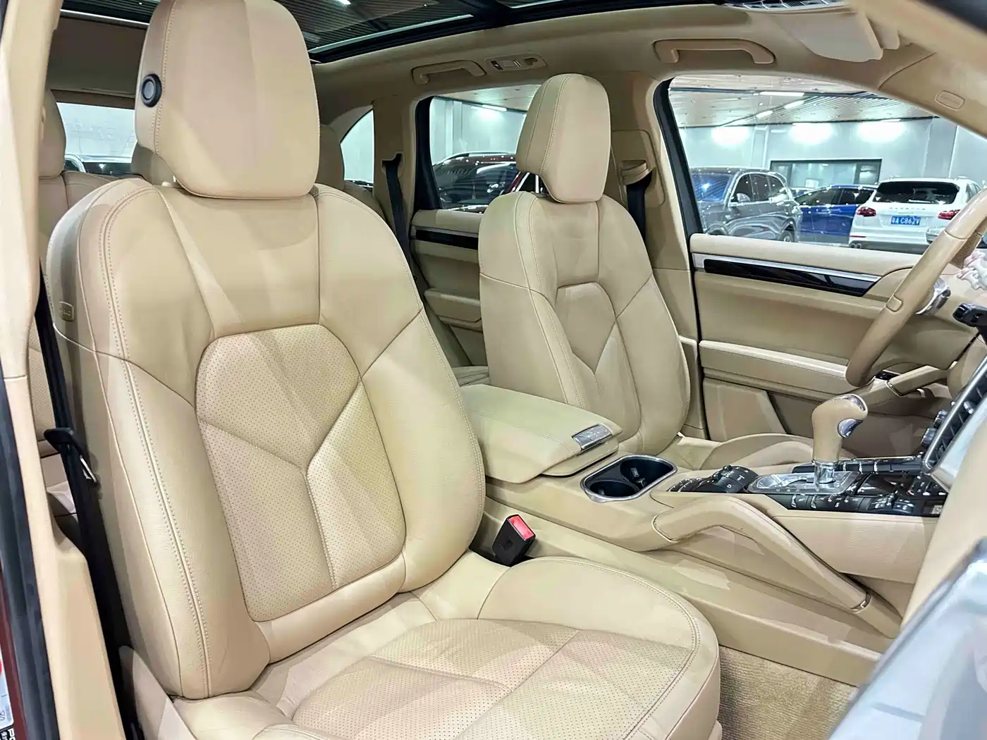 Porsche Cayenne 2011 Cayenne 3.0T фото 15