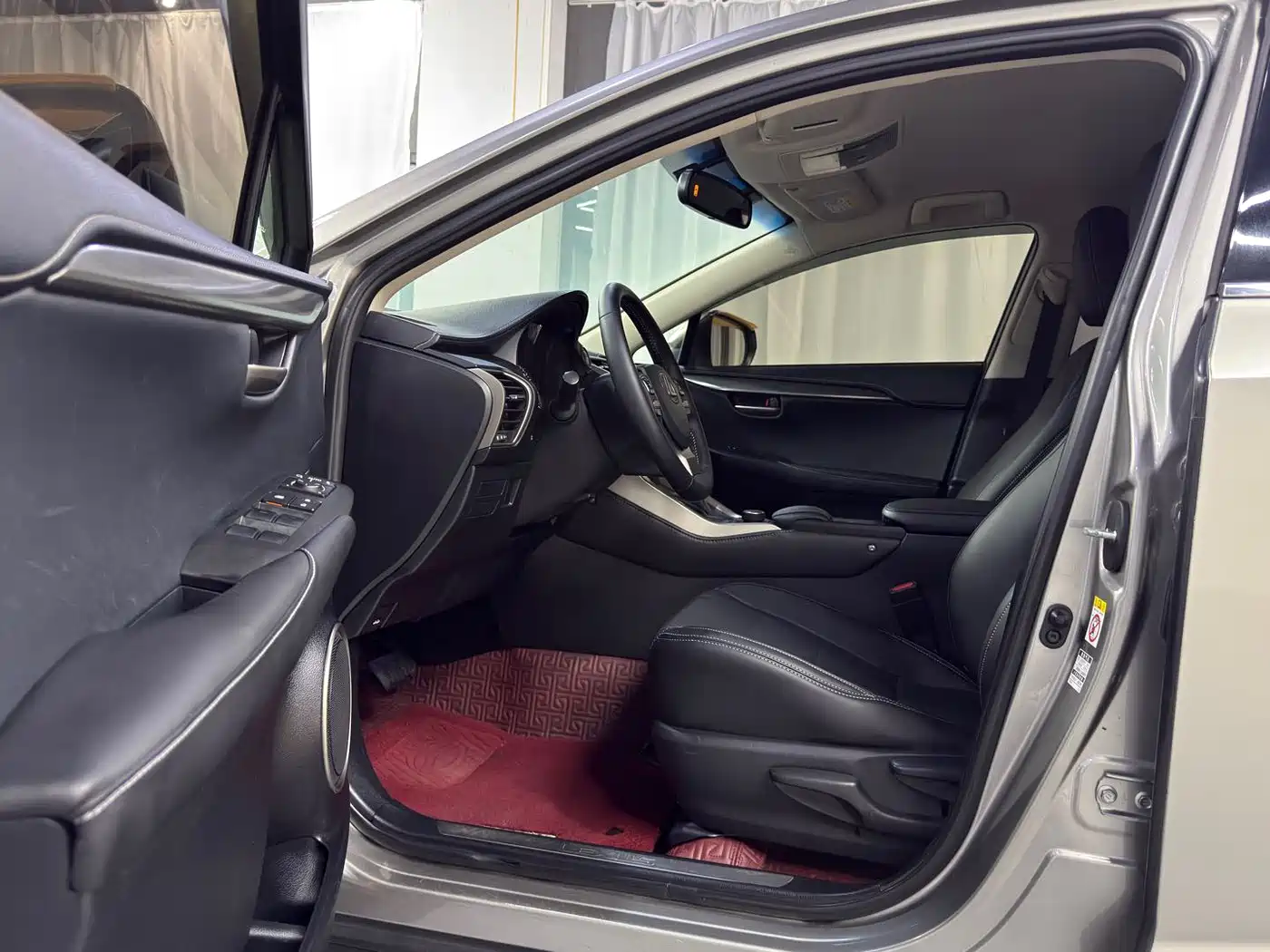 Lexus NX 2015 200 FWD Premium фото 12