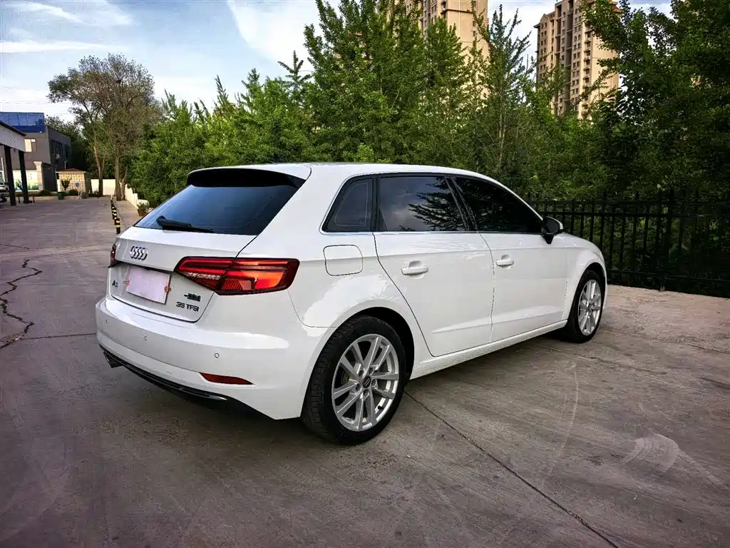 Audi A3 2020 Facelift Sportback 35 TFSI Progressive (China VI) фото 3