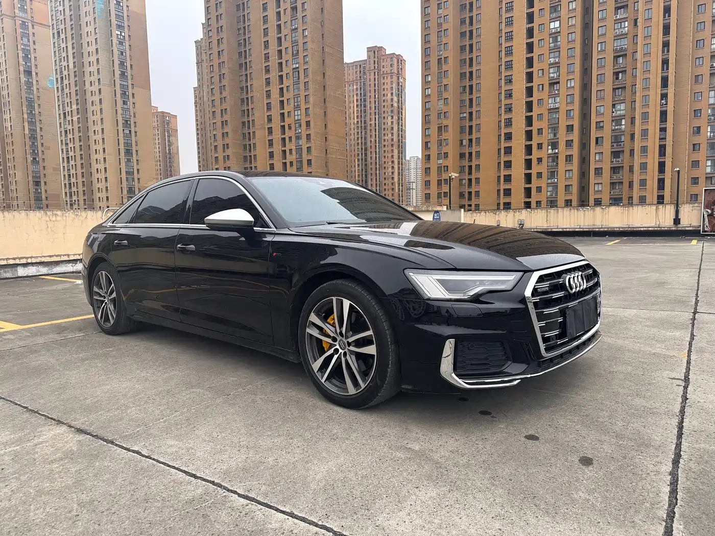 Audi A6L 2021 40 TFSI Luxury Sport фото 3