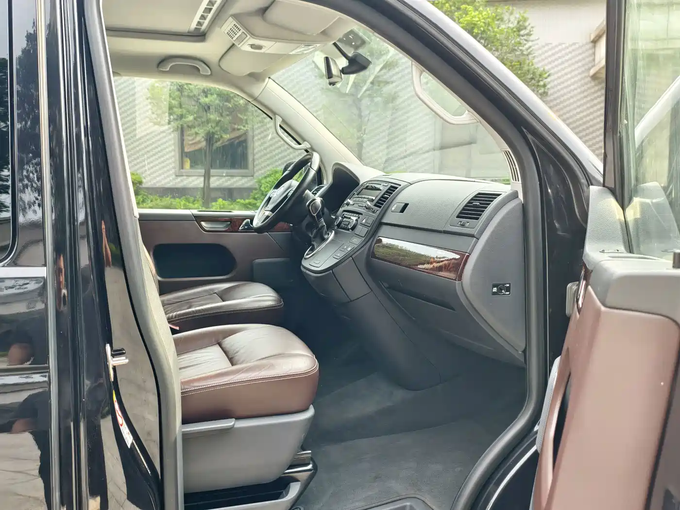 Volkswagen Multivan 2013 2012 2.0TSI 2WD Business Edition