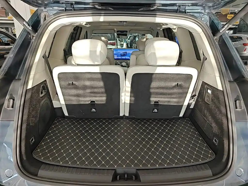 Geely Galaxy Galaxy M9 2025 2025 Model 230km 2WD Explorer+ Edition