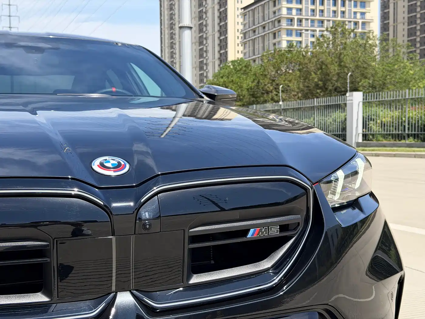 BMW M5 New Energy 2025 M5 фото 24