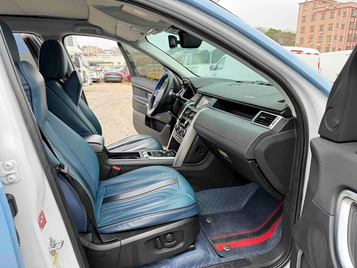 Land Rover Discovery Sport 2017 2.0T SE фото 9