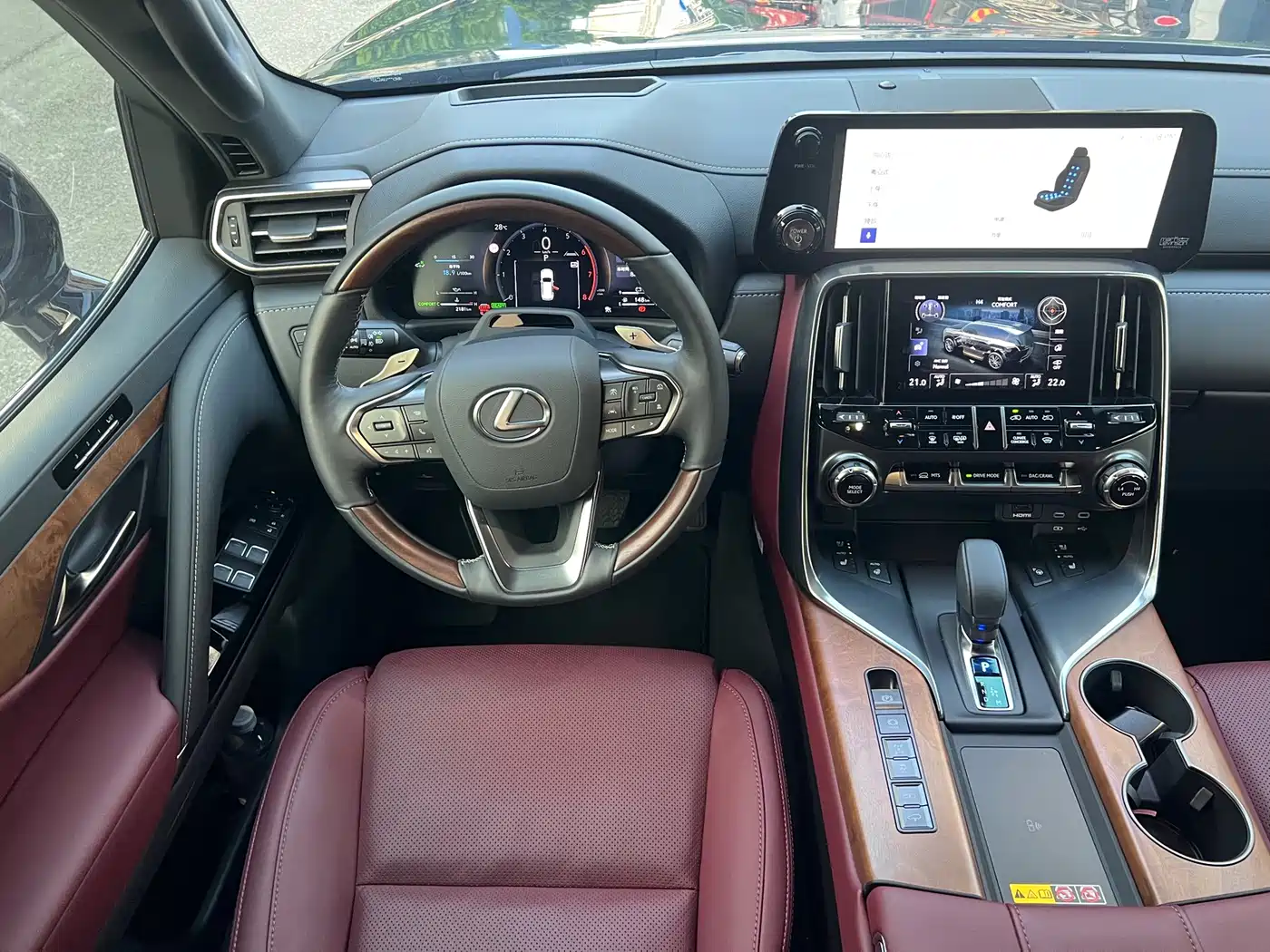 Lexus LX 2025 2025 700h Boundary Edition