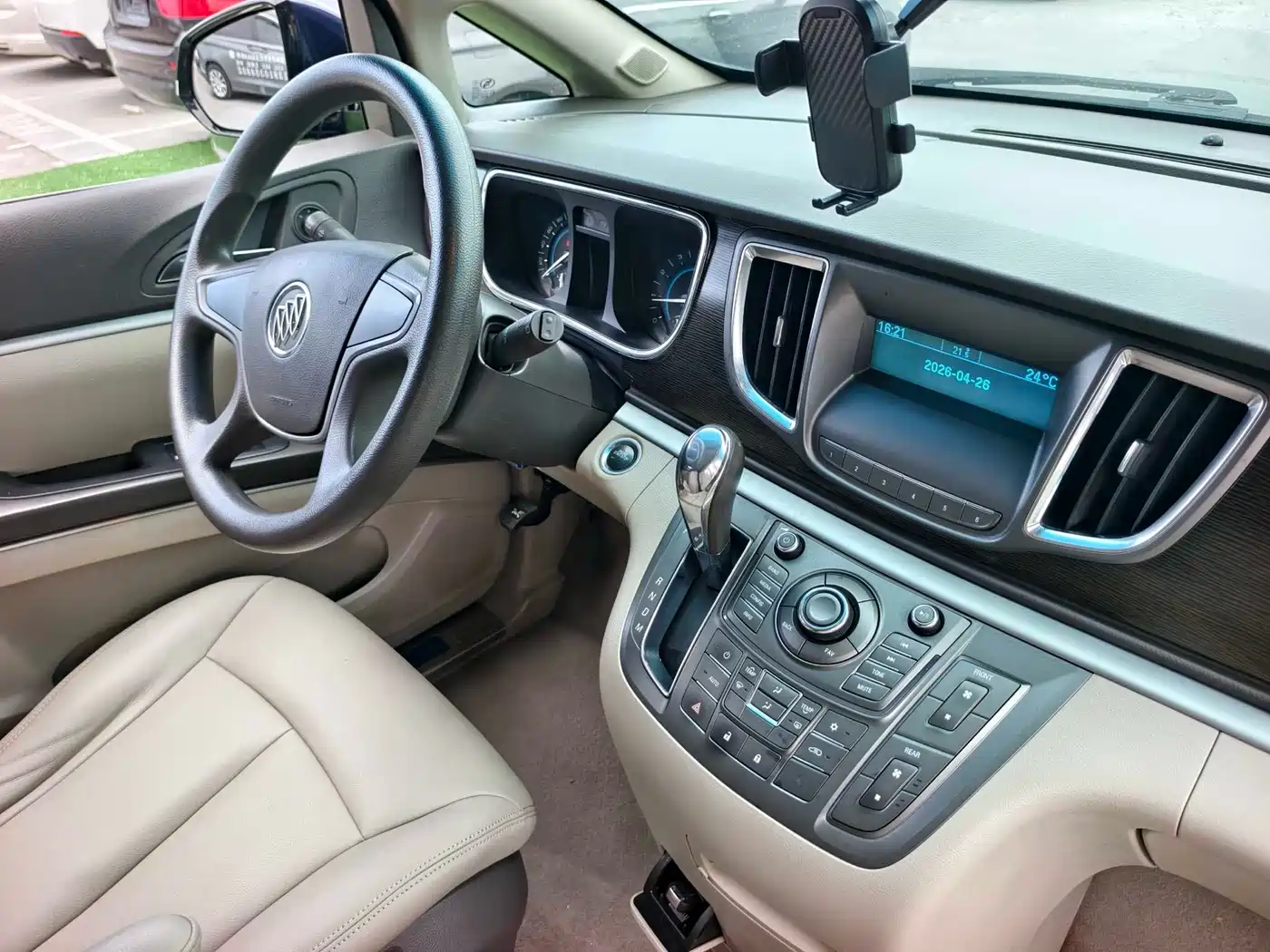Buick GL8 2011 2.4L CT Luxury Business Comfort Edition фото 15