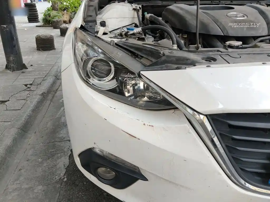 Mazda Mazda 3 2014 2014 Sedan 1.5L Automatic Luxury
