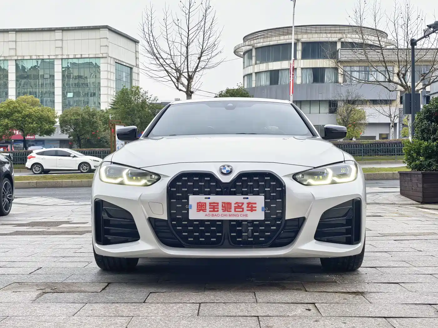 BMW 4 Series 2023 425i Gran Coupe M Sport Shadowline Package фото 2