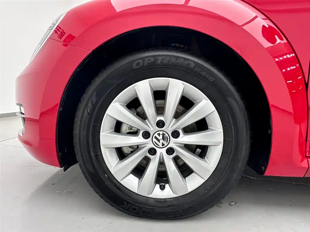 Volkswagen Beetle 2014 1.4TSI Fashion Edition фото 27
