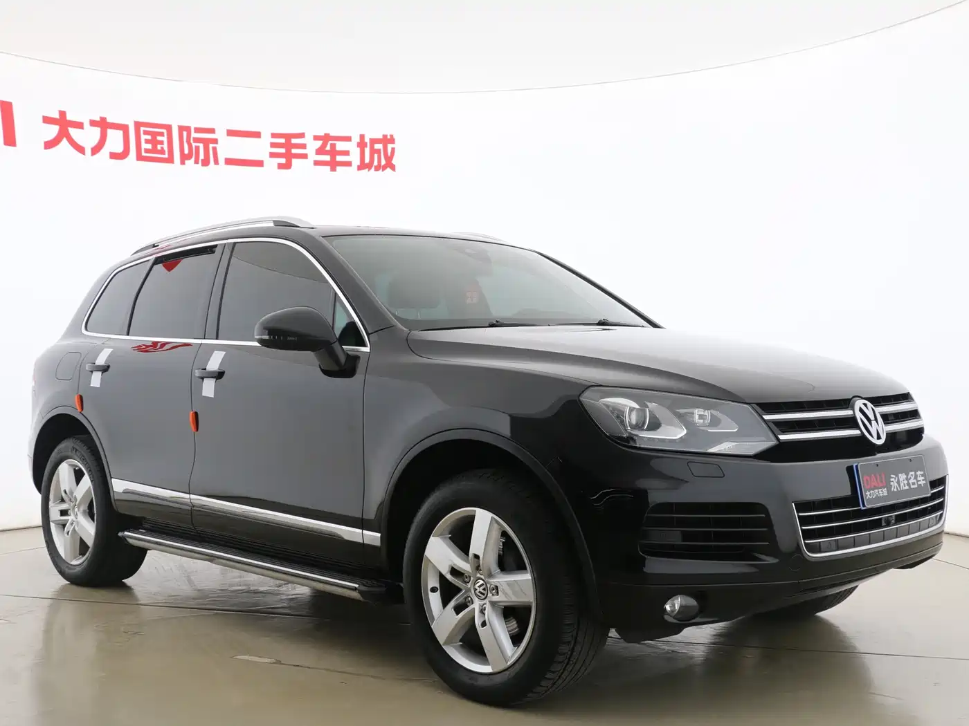 Volkswagen Touareg 2011 3.0TSI Luxury фото 3