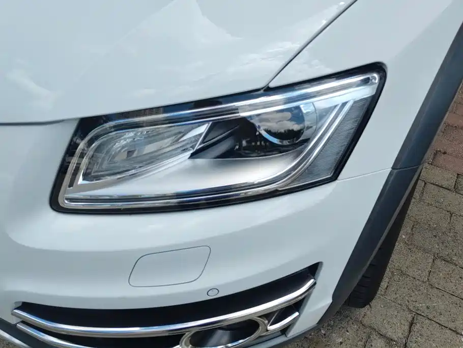 Audi Q5 2018 2017 Plus 40 TFSI Technology