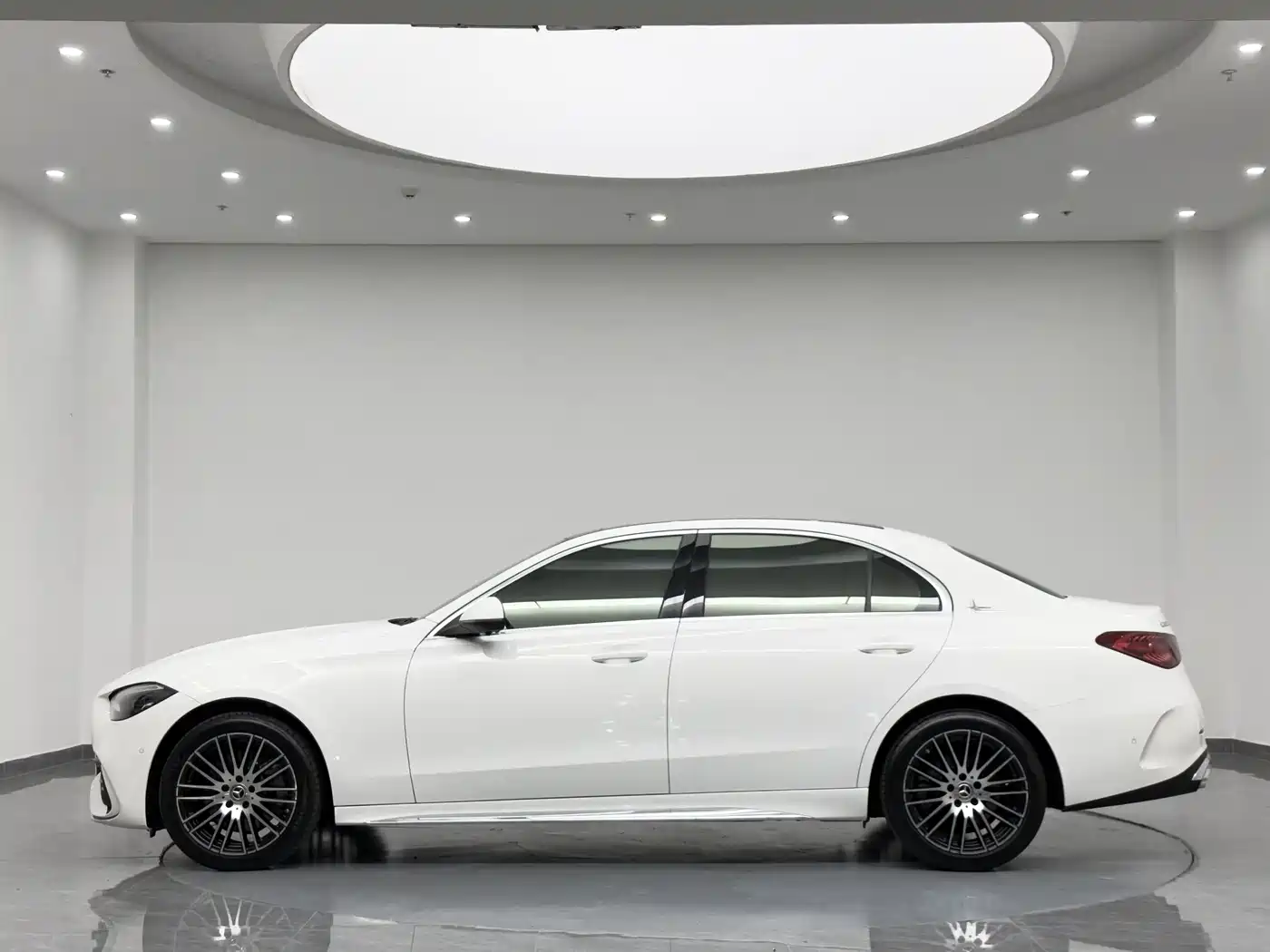 Mercedes-Benz C-Class 2025 C 260 L Sport Edition фото 4