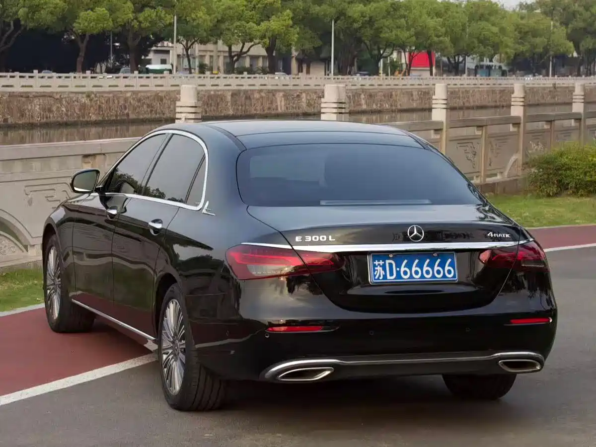 Mercedes-Benz E-Class 2021 E 300 L Premium фото 8