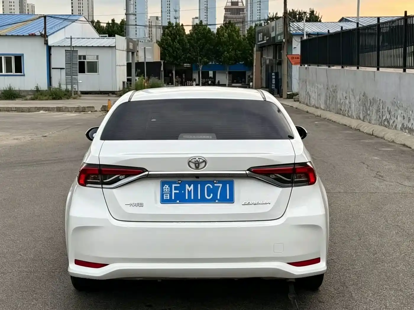 Фото 5 - Toyota Corolla