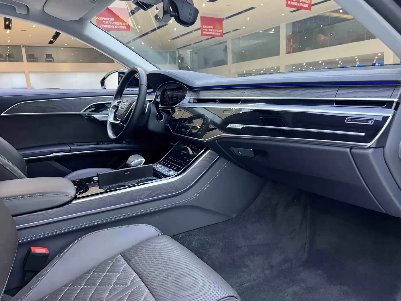 Audi A8 2023 A8L 45 TFSI quattro Luxury фото 9
