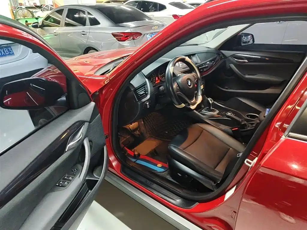 BMW X1 2015 Model sDrive18i Fashion Advanced Edition фото 16