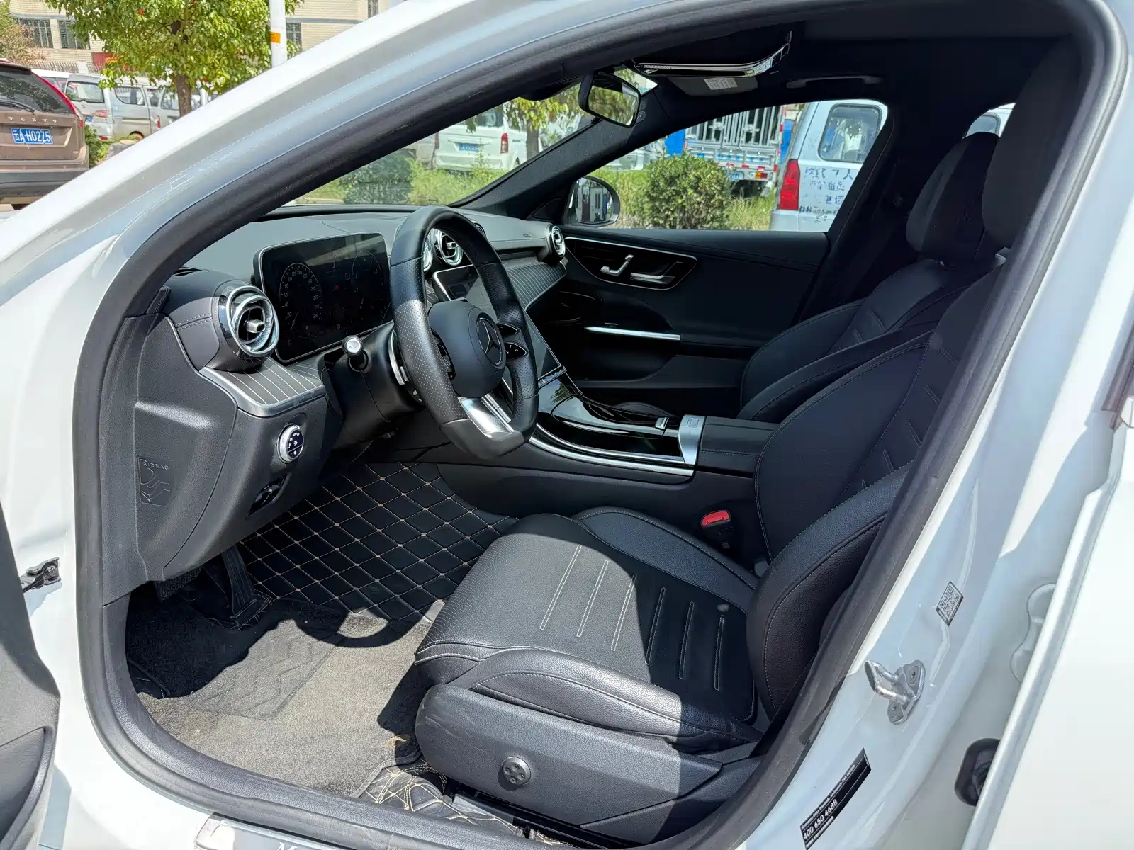Фото 7 - Mercedes-Benz C-Class