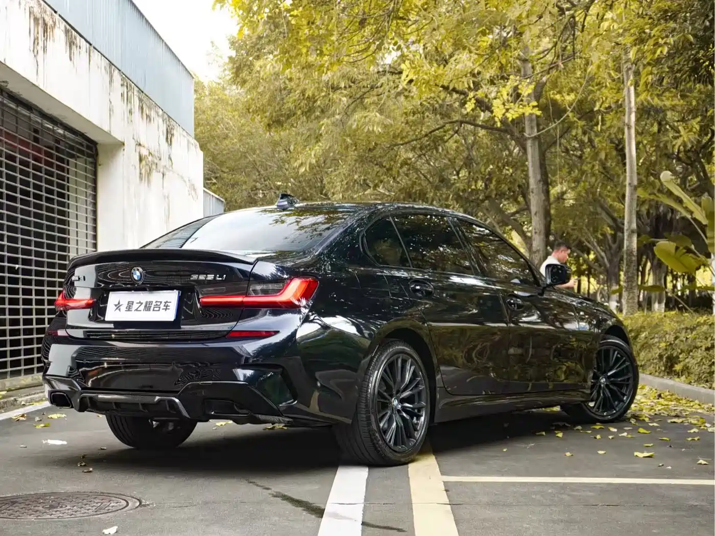 BMW 3 Series 2021 325Li M Sport Night Edition фото 3