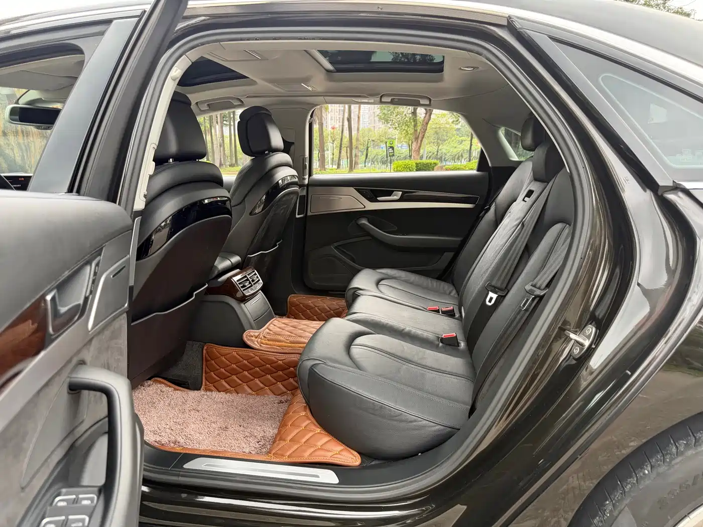Audi A8 2014 A8L 45 TFSI quattro Comfort фото 18