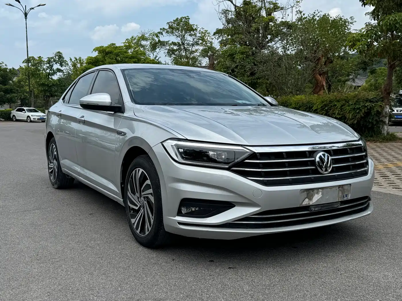 Volkswagen Sagitar 2022 280TSI DSG Surpassing Edition фото 2