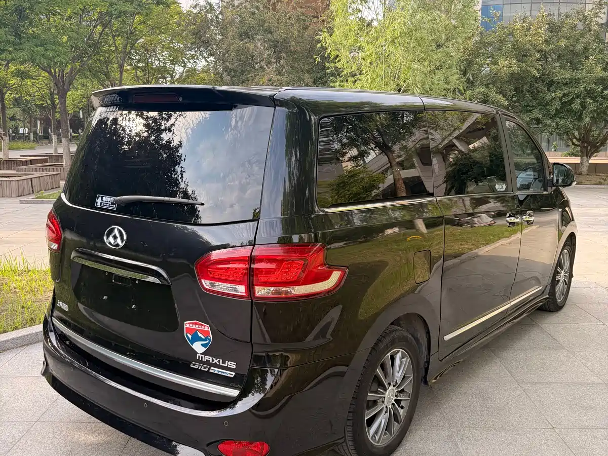 SAIC Maxus Maxus G10 2018 PLUS 2.0T Automatic Luxury Executive Edition фото 3